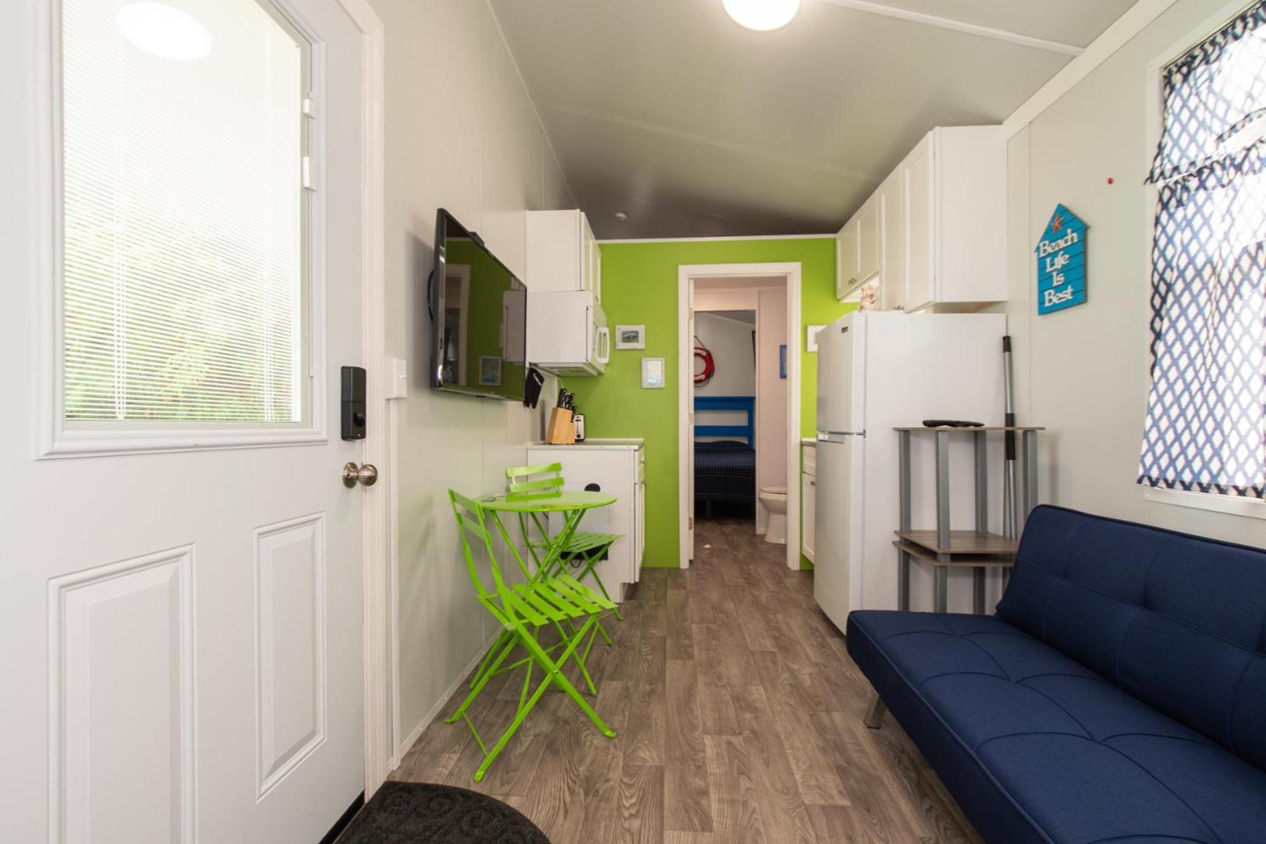 Tiny House - Blue Lifeguard Stand *