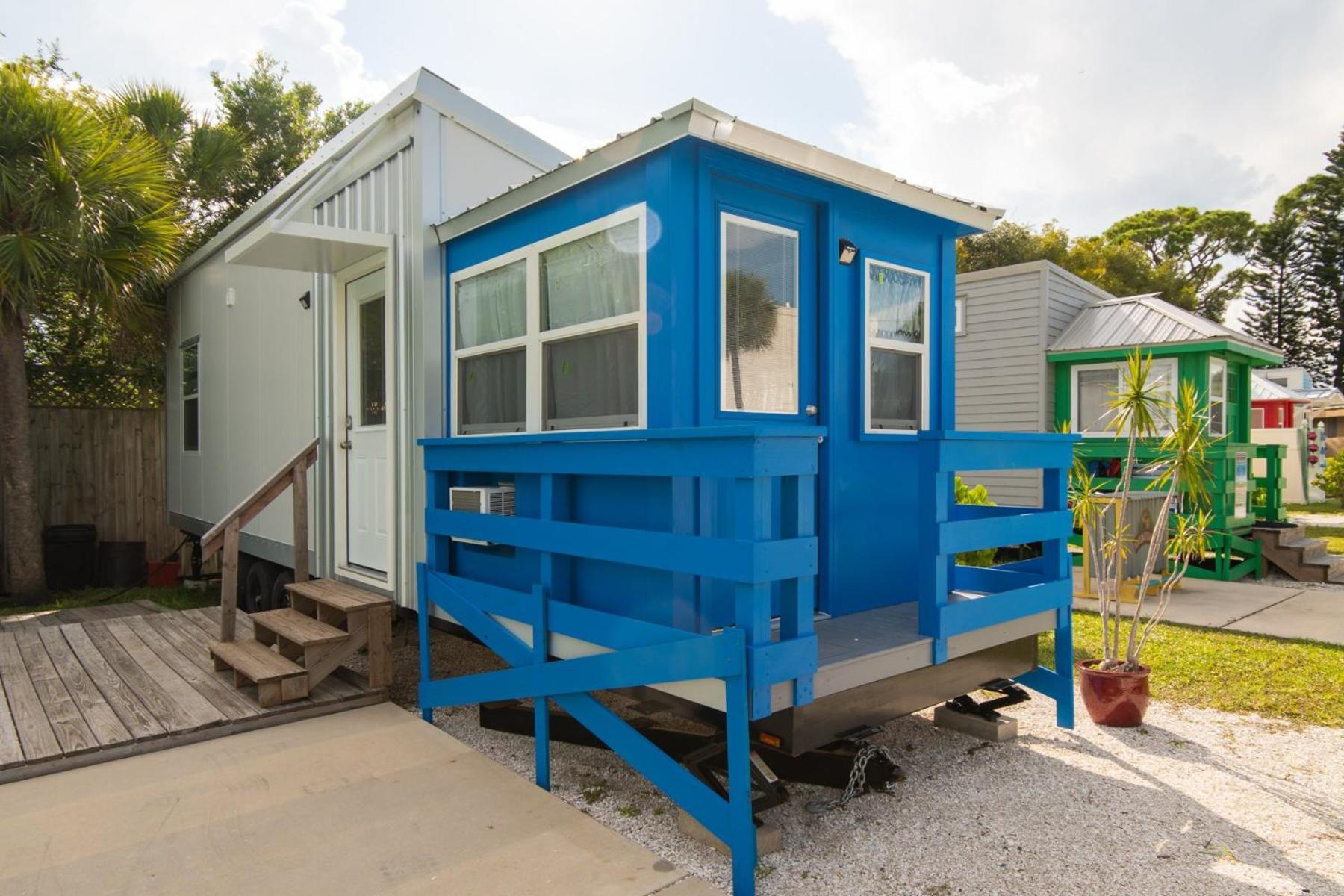Tiny House - Blue Lifeguard Stand Holiday home *